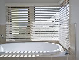 VENETIAN BLINDS IN ALUMINIUM, TIMBER OR PVC